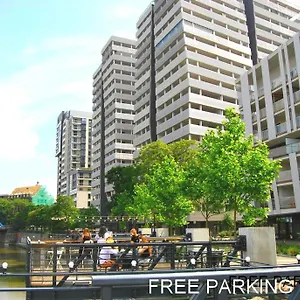  Apartament Two Towers Old Town Apartments-city Center-by The River-observation Terrance On The Roof-free Parking